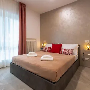 Le Di Anna - , Roma Italia